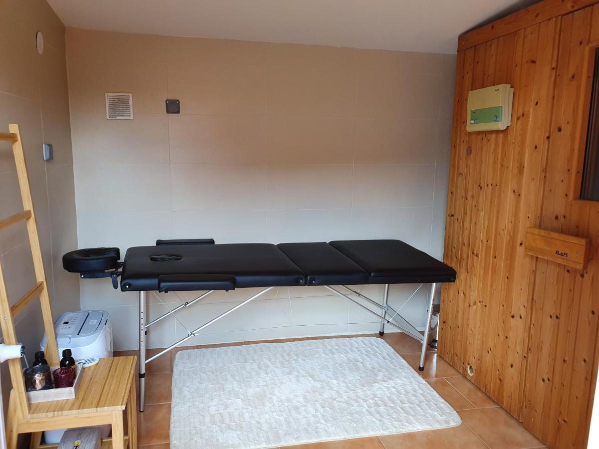 Villa Mons Aureus Popovac Luaran gambar